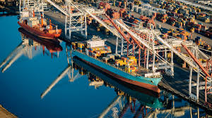 Evaluating The Best International Shipping Routes For B2B